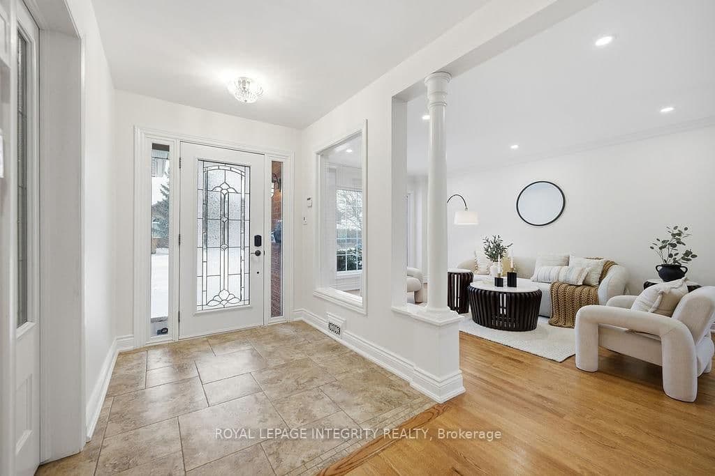50 Rosenfeld Crescent, Ottawa, ON — photo 2
