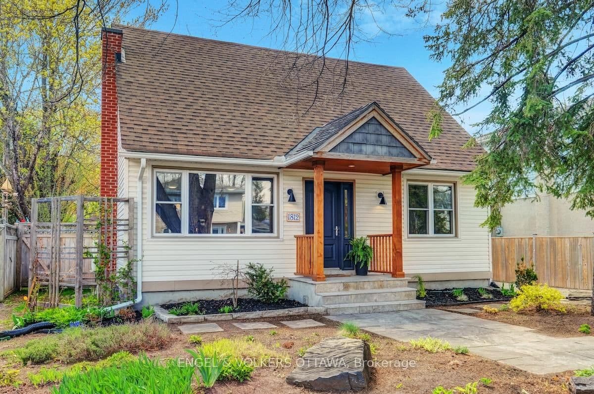 1812 Saunderson Drive, Ottawa, ON