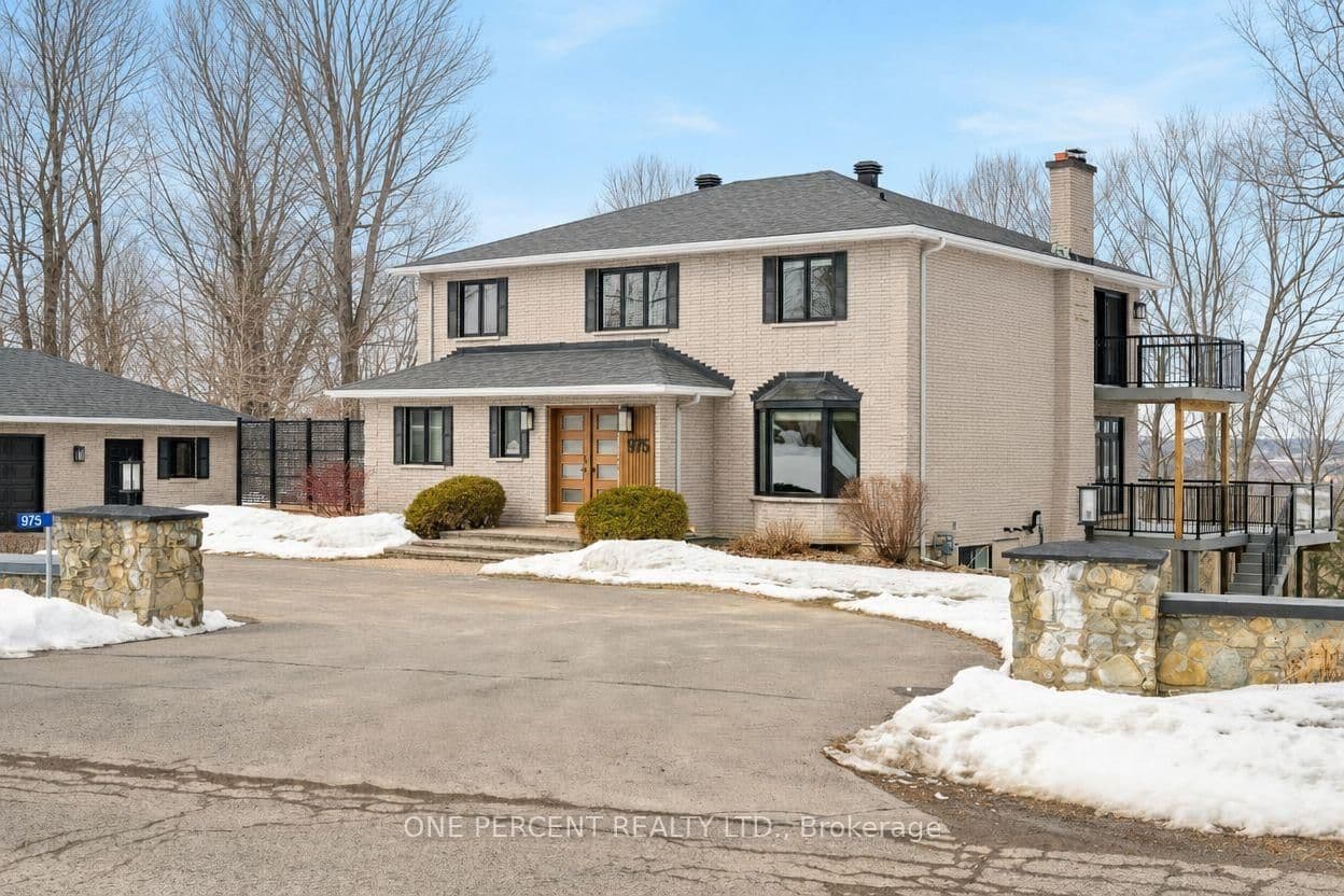975 Fieldown Street, Ottawa, ON