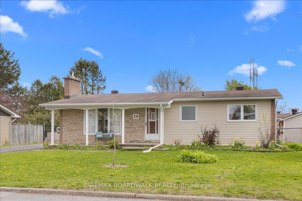 28 Glenmanor Drive, Nepean, ON