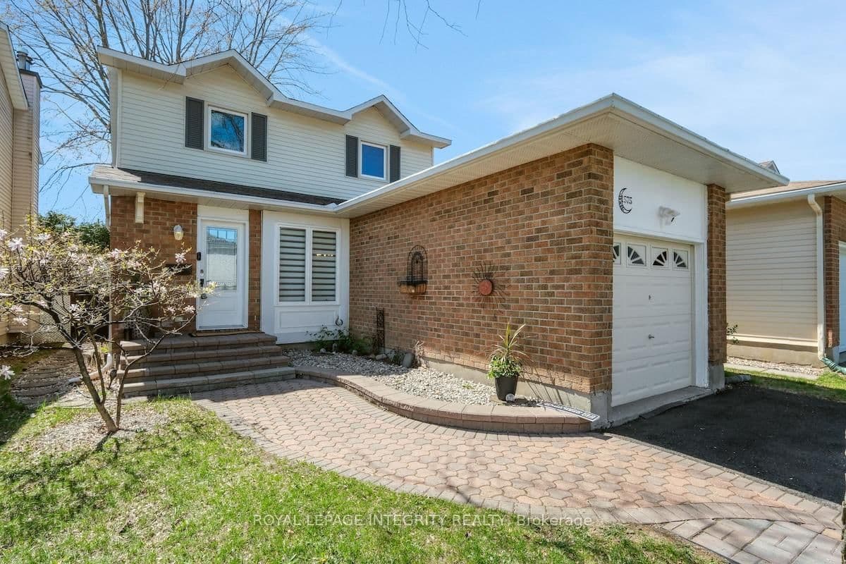 1575 Des Grives Crescent, Ottawa, ON — photo 2
