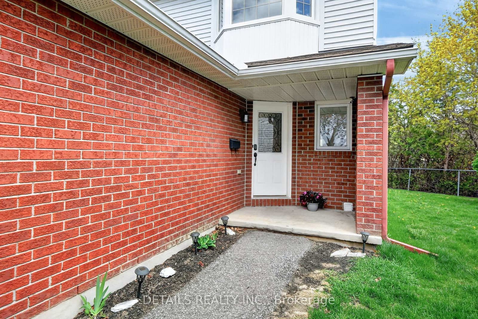 43 - 23 Clifford Private, Ottawa, ON — photo 3