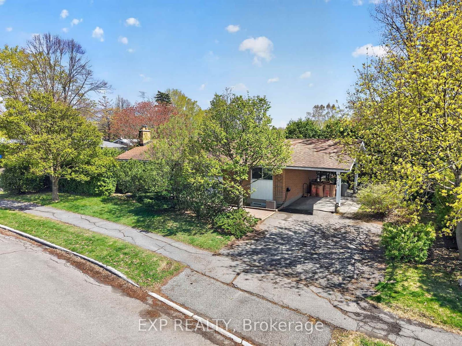 728 Fielding Drive, Ottawa, ON — photo 2
