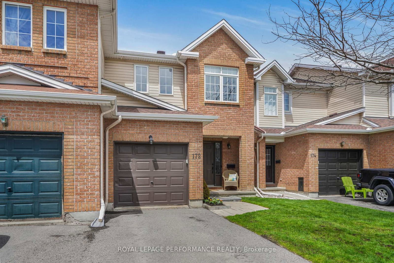 172 Colliston Crescent, Ottawa, ON — photo 2