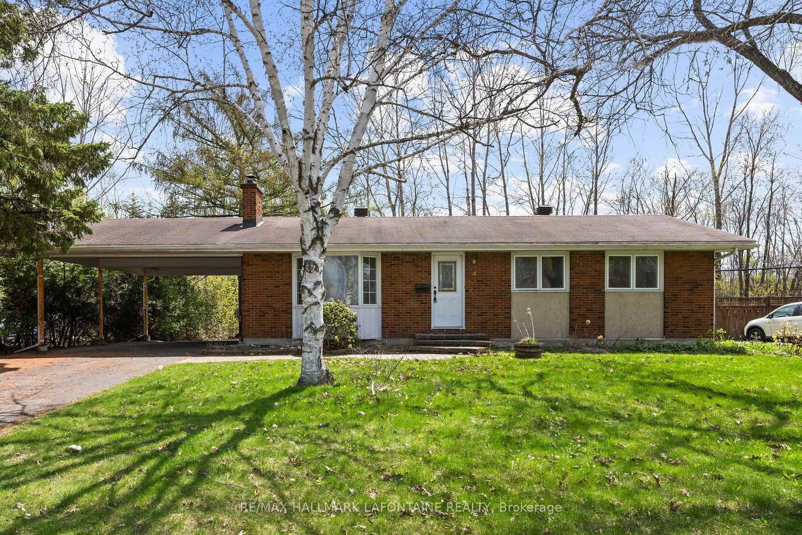 14 Kirkstall Avenue, Ottawa, ON — photo 2