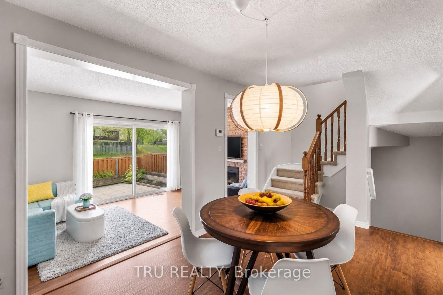 1120 Chimney Hill Way, Ottawa, ON — photo 3