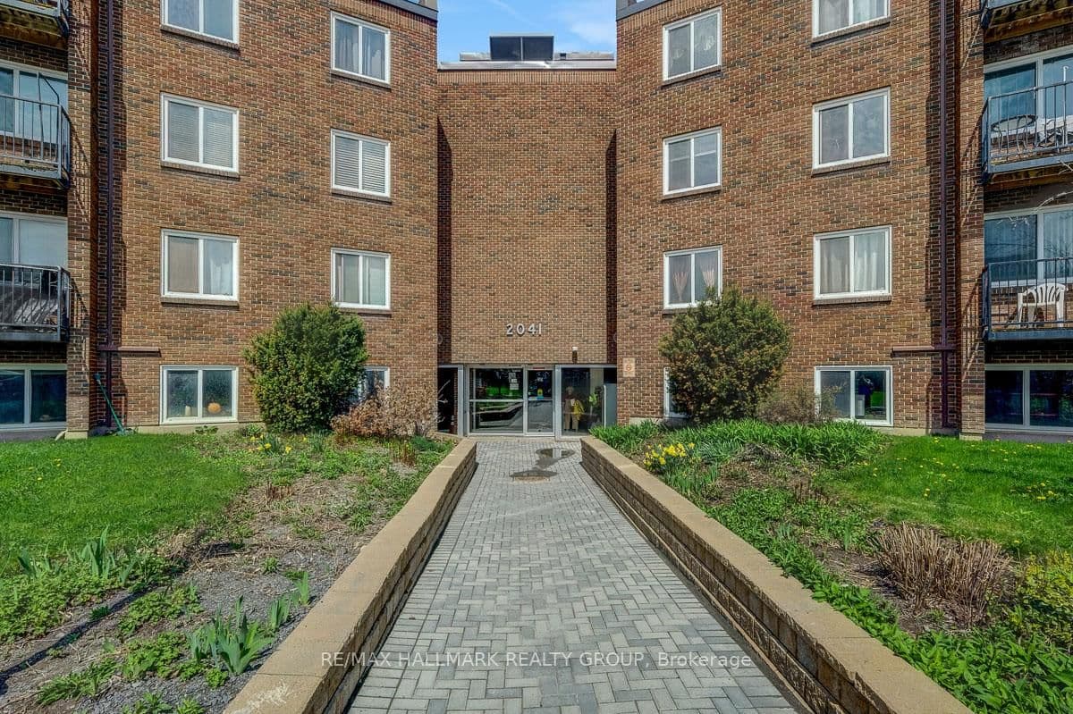 105A - 2041 Arrowsmith Drive, Ottawa, ON — photo 2