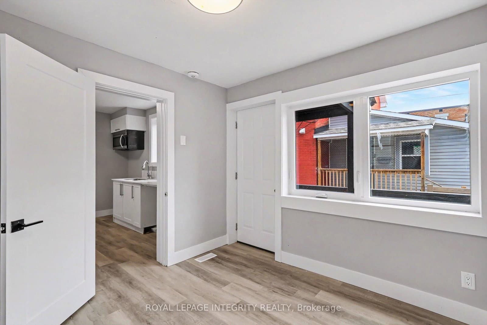222 Mcarthur Avenue, Ottawa, ON — photo 2