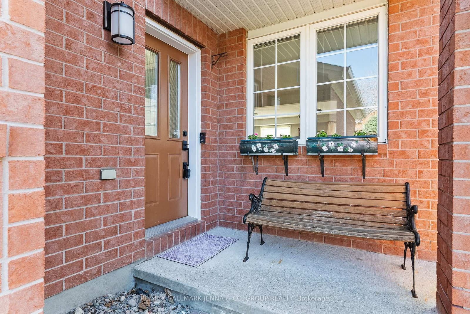 106 Bloomingdale Street, Ottawa, ON — photo 2