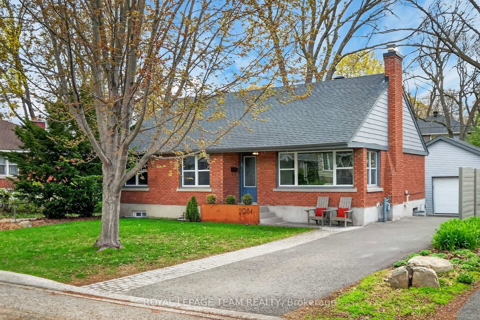 2084 Honeywell Avenue, Ottawa, ON
