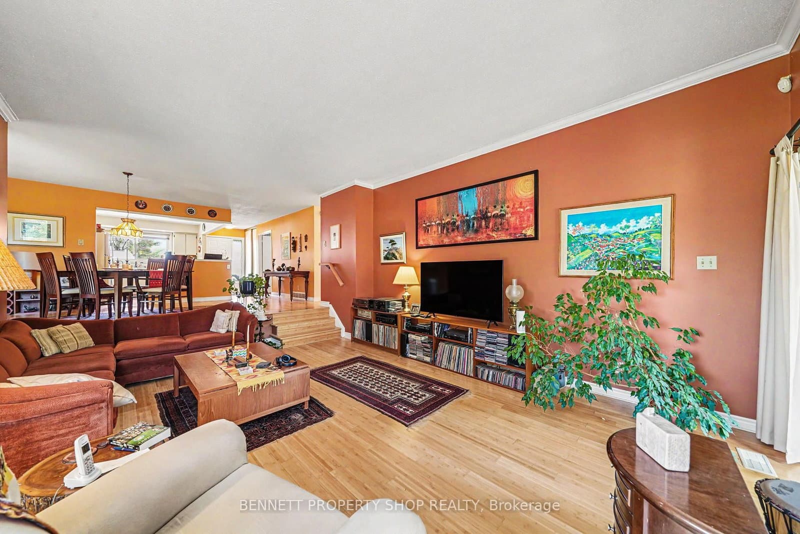 12 Laurel Valley Court, Ottawa, ON — photo 3