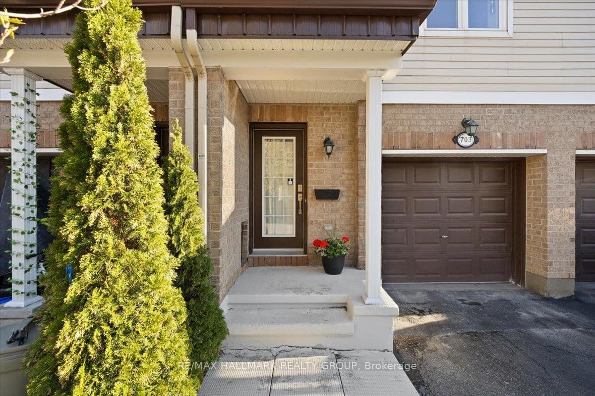 703 Sanibel Private, Ottawa, ON — photo 2