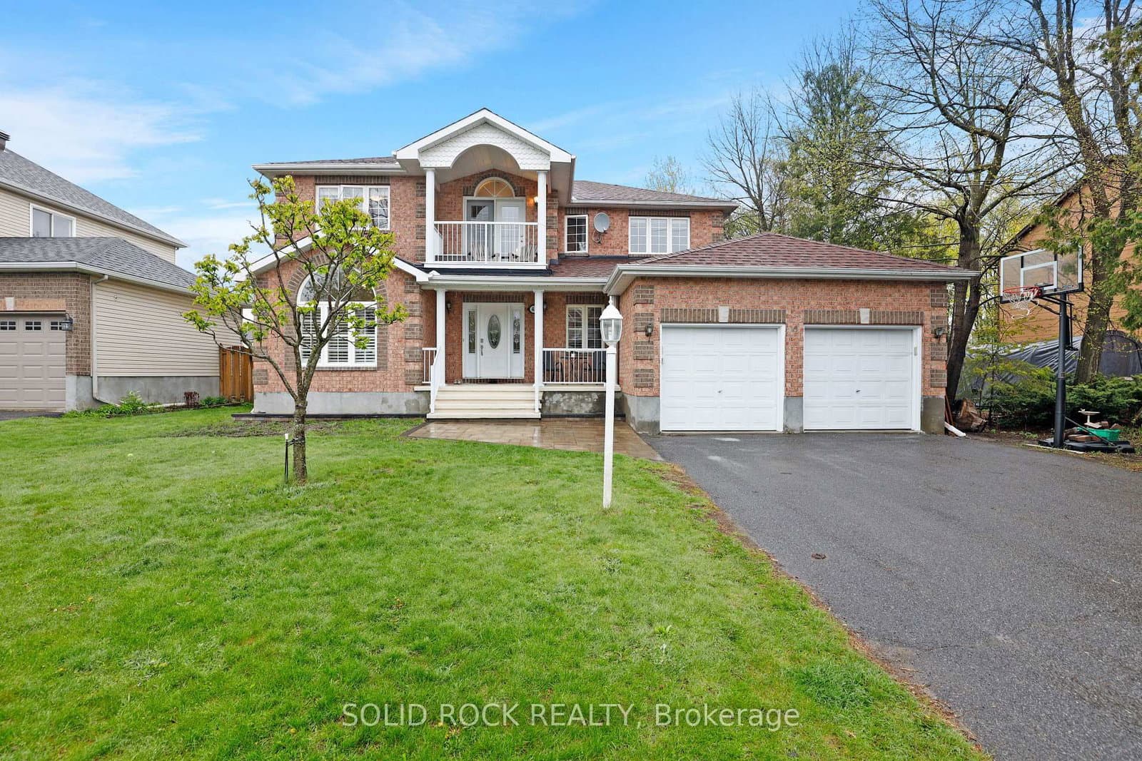 45 Basswood Avenue, Stittsville, ON