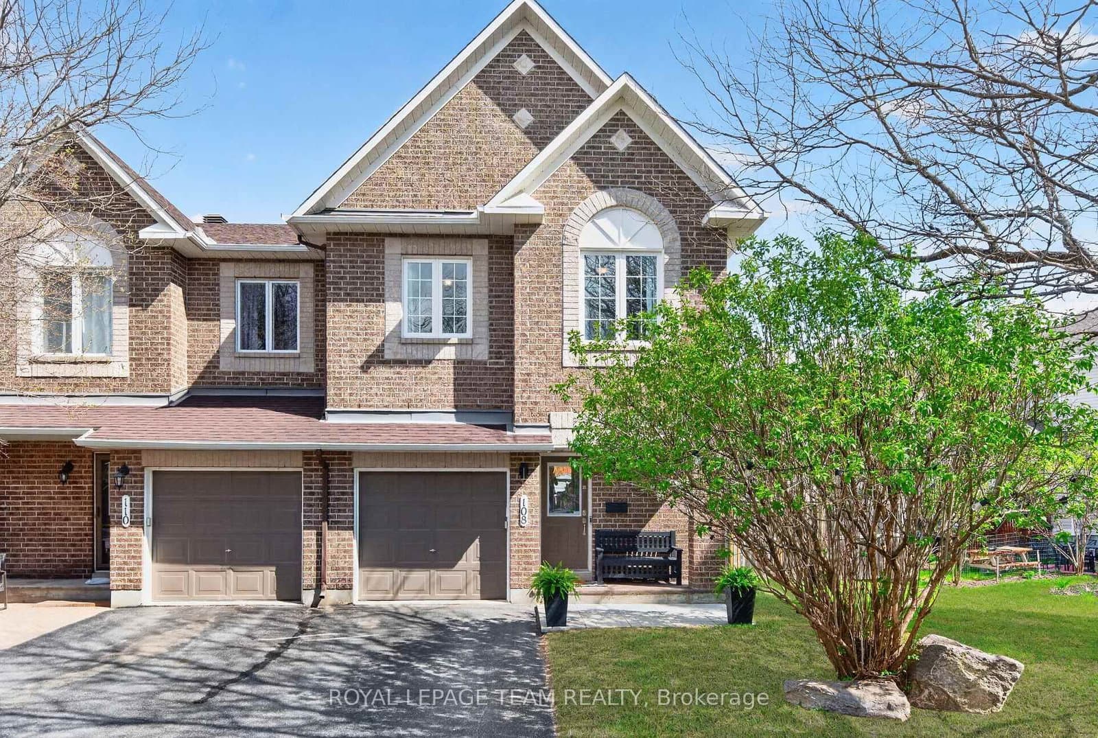 108 Landover Crescent, Ottawa, ON