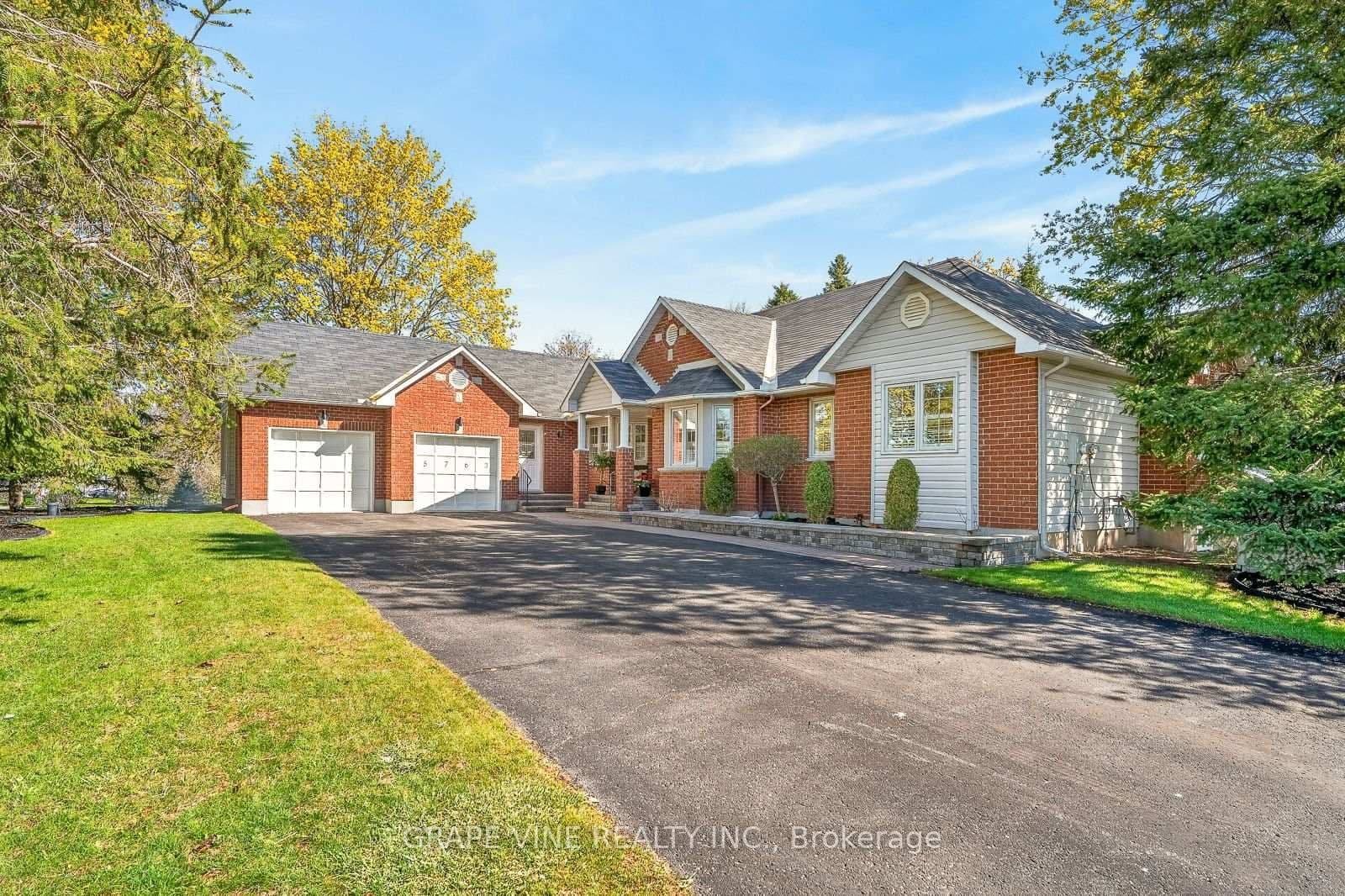 5763 Gowan Gate, Osgoode, ON — photo 2