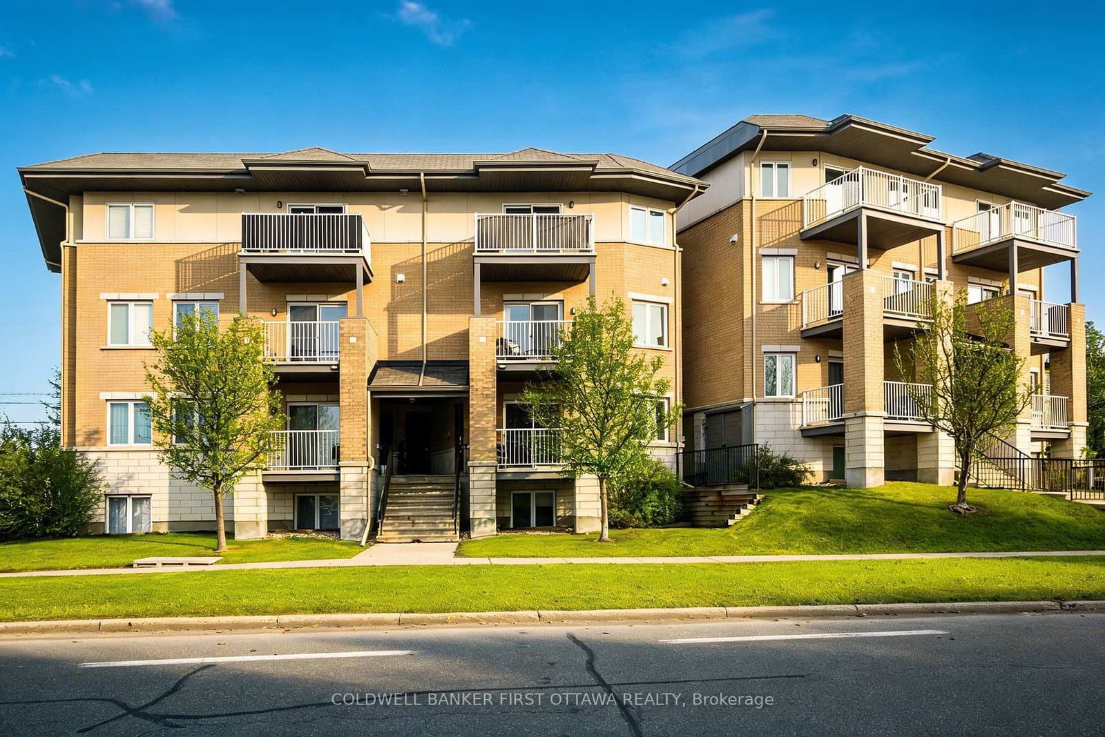6 - 1210 MCWATTERS Road, Ottawa, ON