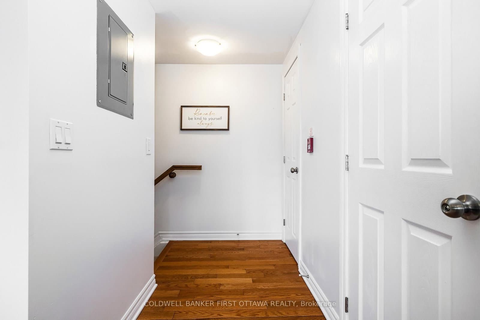 6 - 1210 MCWATTERS Road, Ottawa, ON — photo 3