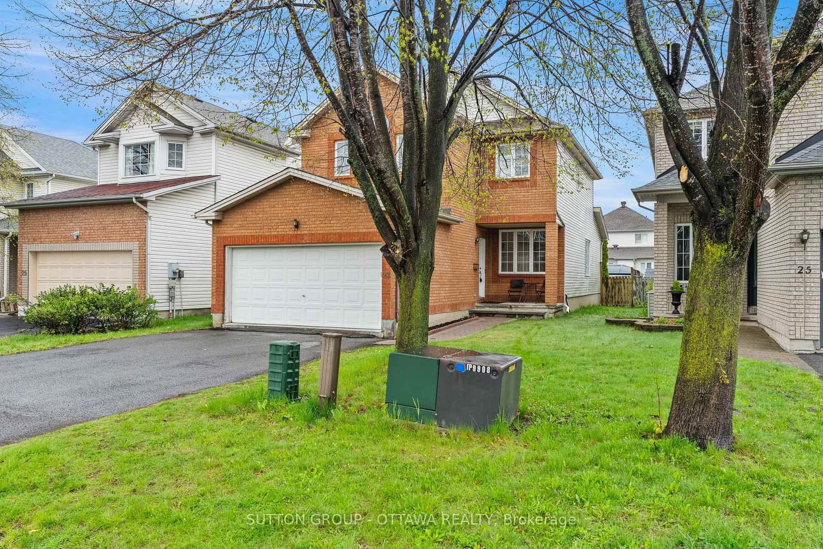 27 NAIRN Street, Kanata, ON — photo 3