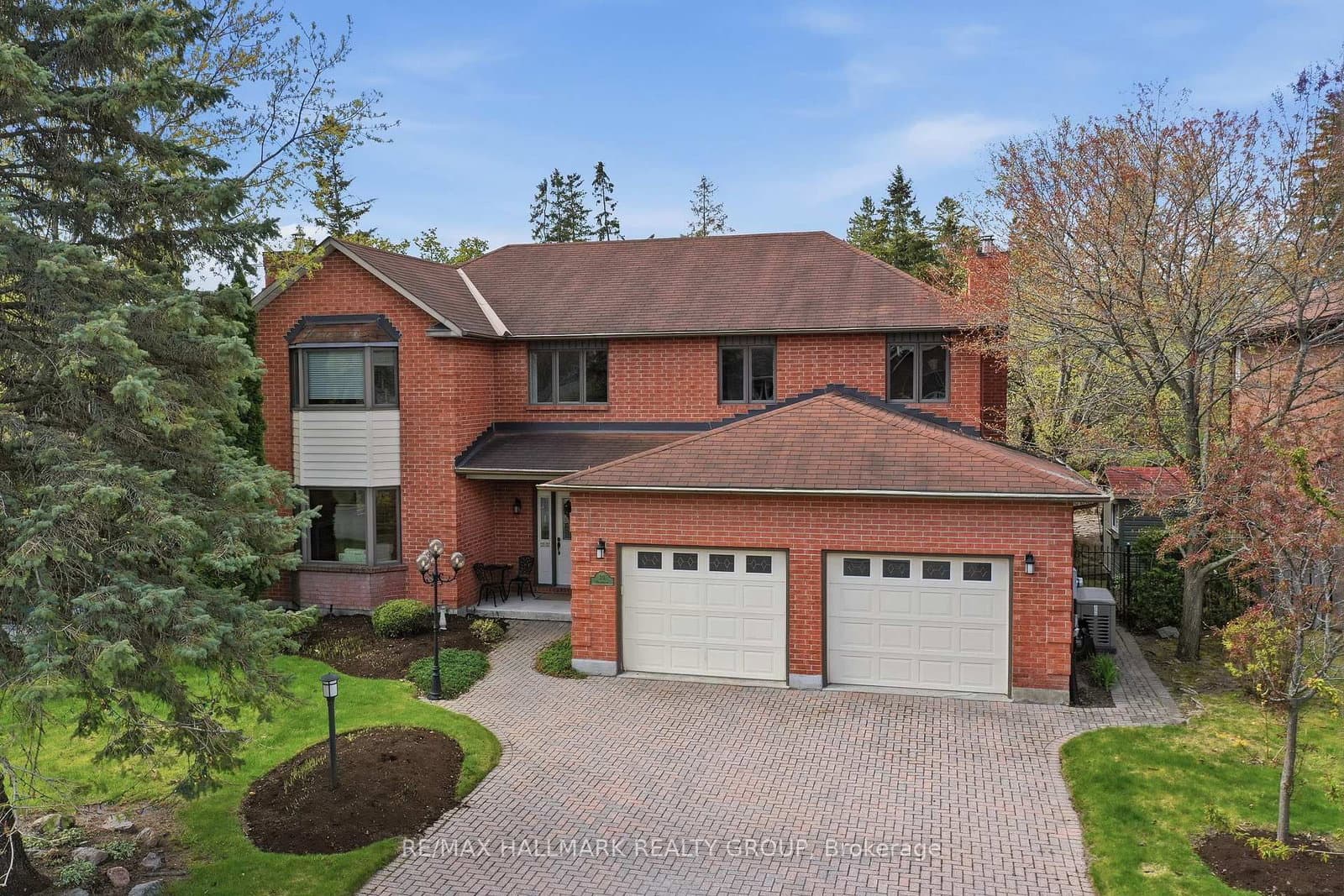 20 Halldorson Crescent, Kanata, ON