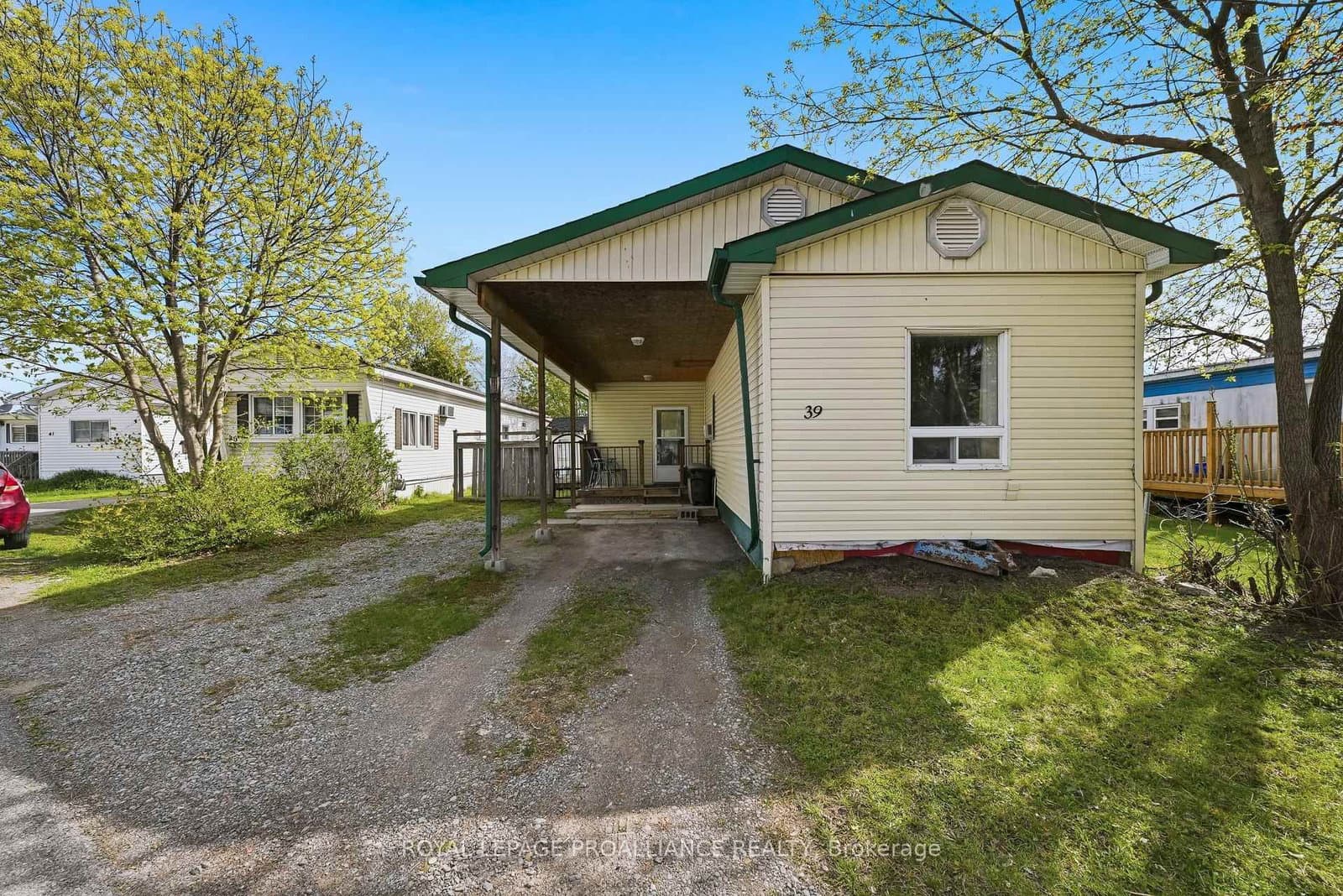 39-63 Whites Road, Quinte West, ON — photo 3