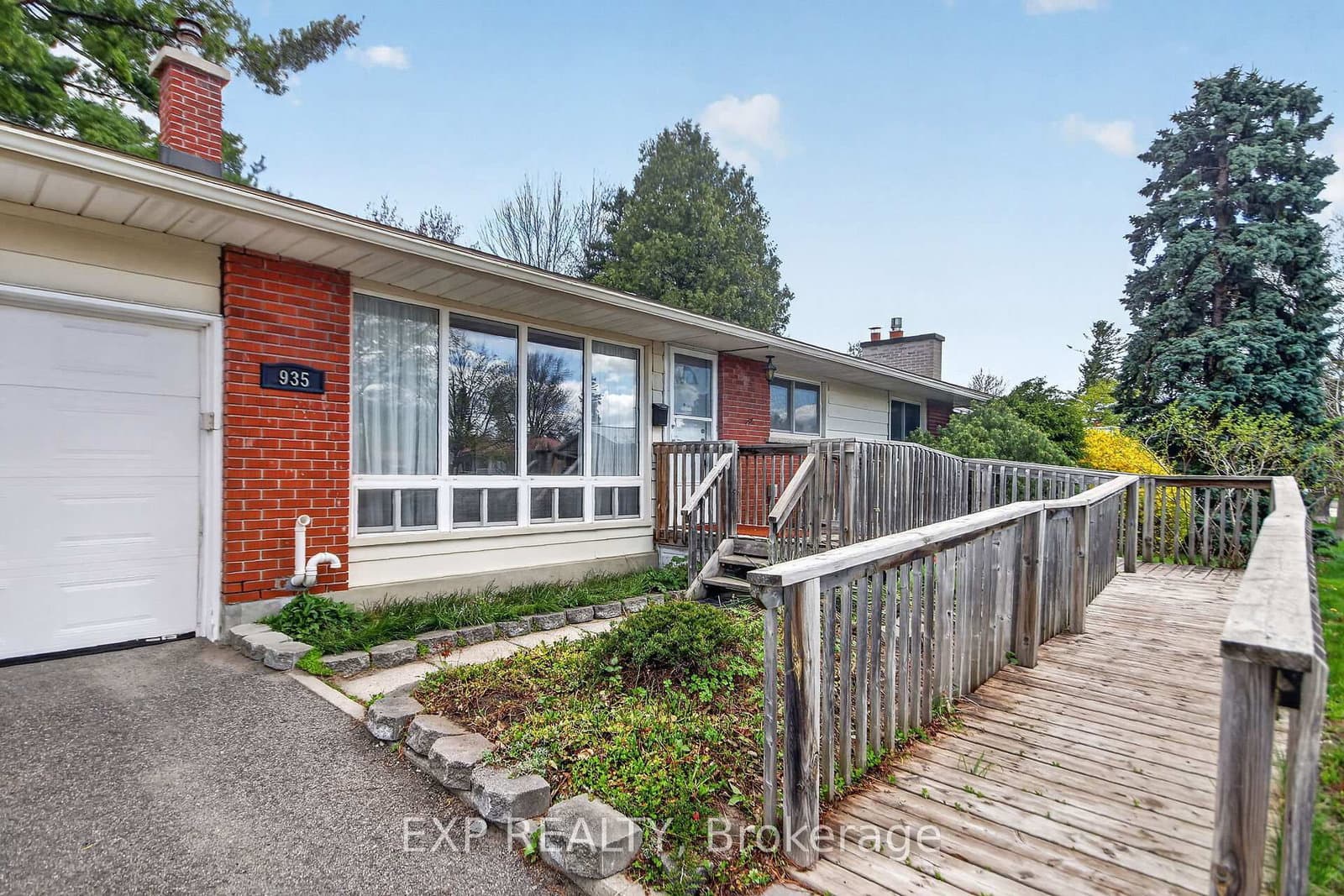 935 Pleasant Park Road, Ottawa, ON