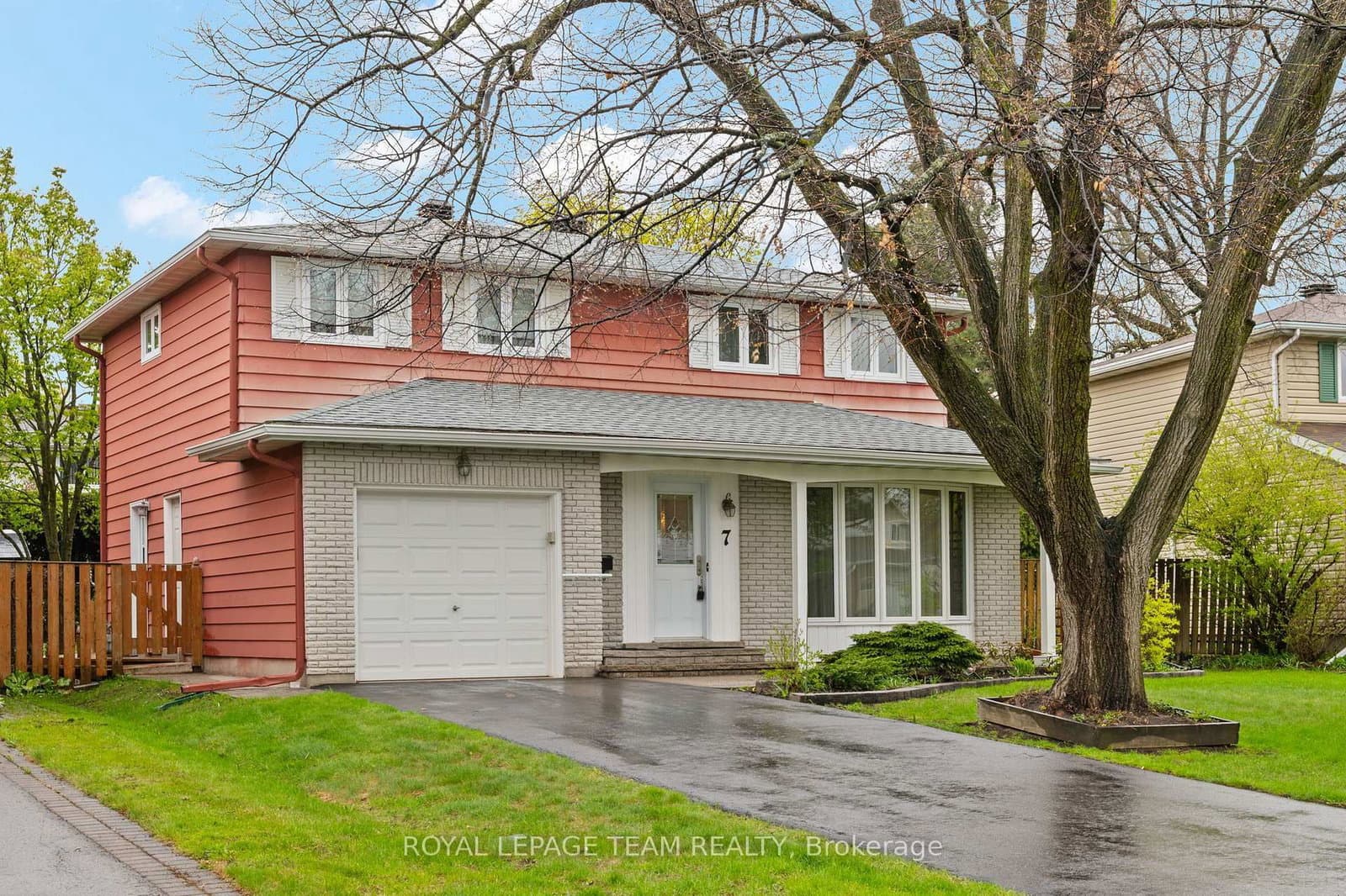 7 Centrepark Drive, Ottawa, ON