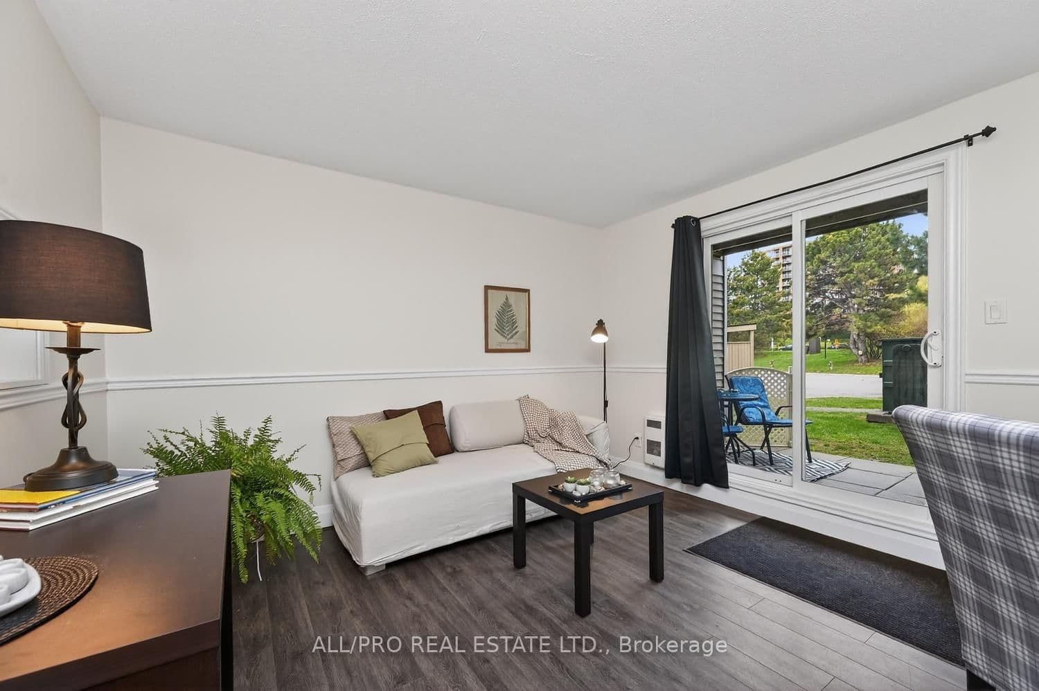 111 - 212 Viewmount Drive, Ottawa, ON — photo 3