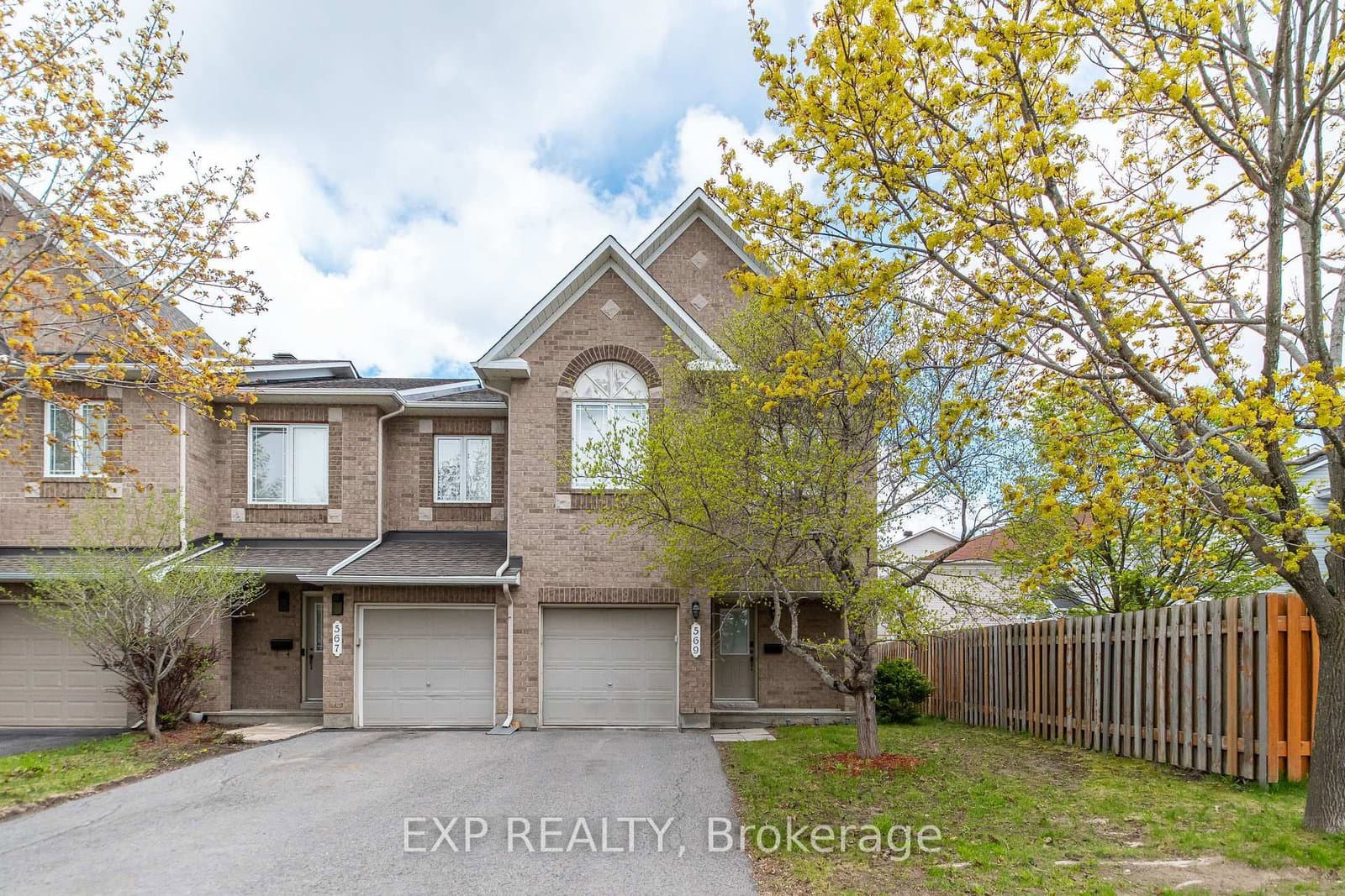569 Aquaview Drive, Ottawa, ON
