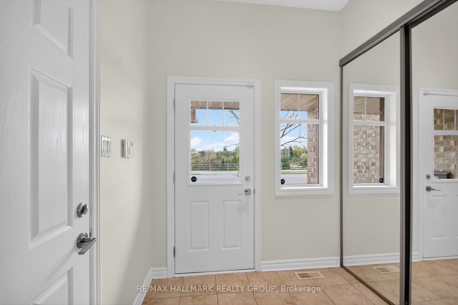 740 Paul Metivier Drive, Ottawa, ON — photo 2