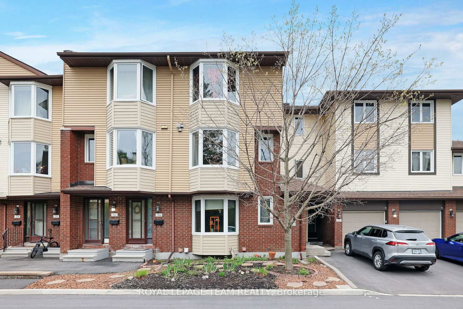 216 Steenbakkers Private, Ottawa, ON