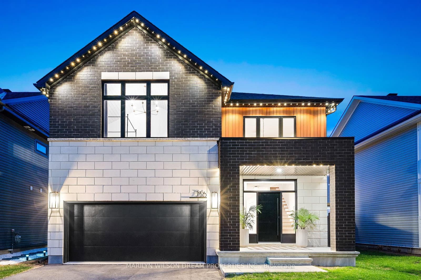 736 Petanque Crescent, Ottawa, ON