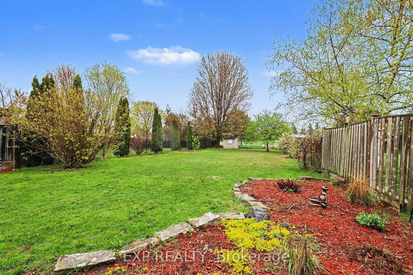 5 Sundew Court, Stittsville, ON — photo 3