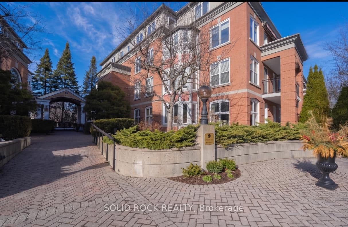 106 - 11 Durham Private, Ottawa, ON