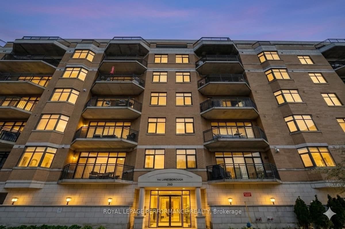 201 - 260 Besserer Street, Ottawa, ON