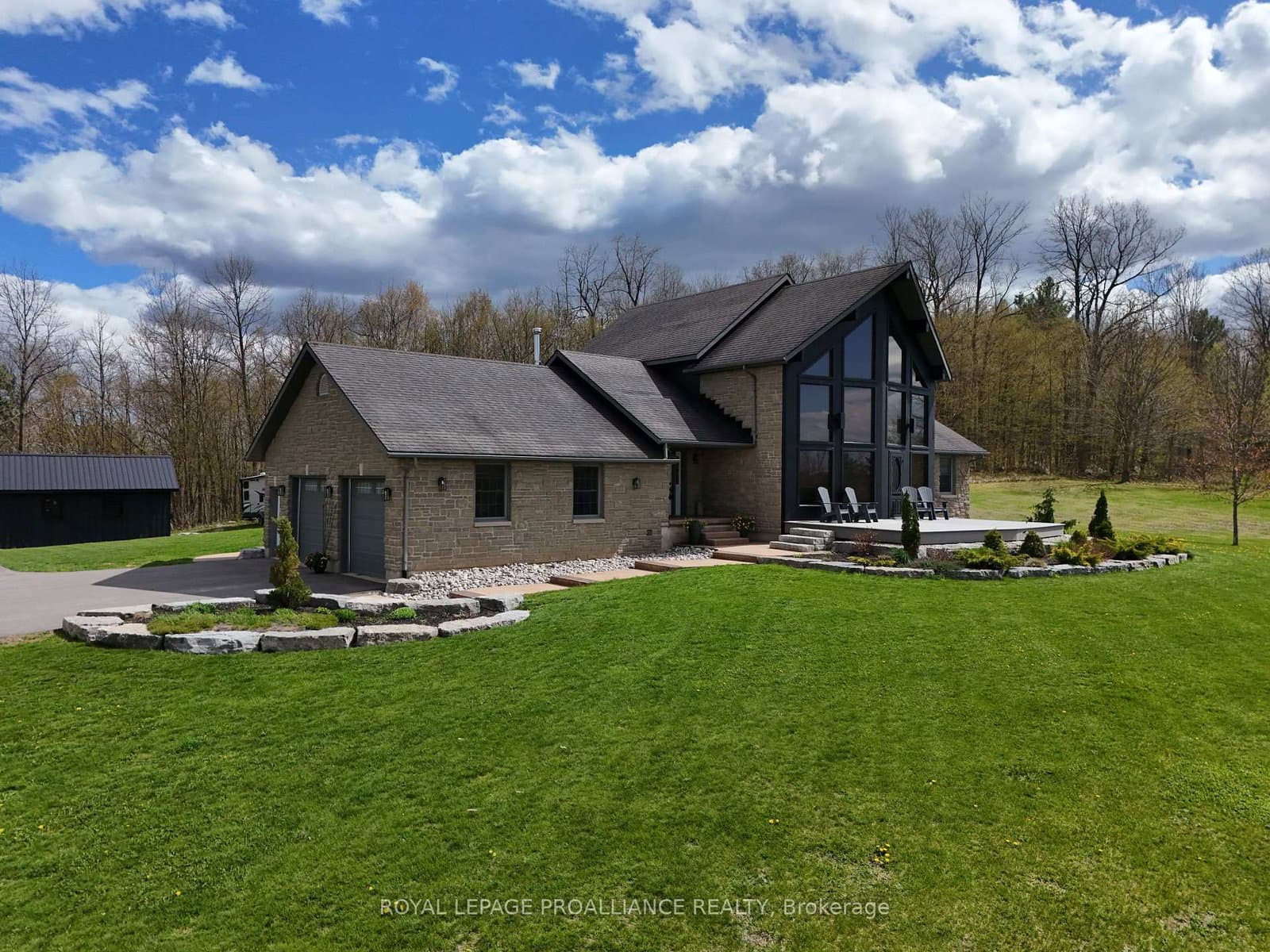 418 Wilson Road, Stirling, ON — photo 2