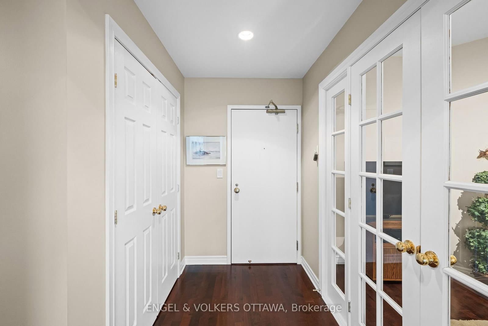 1008 - 136 Darlington Private, Ottawa, ON — photo 3