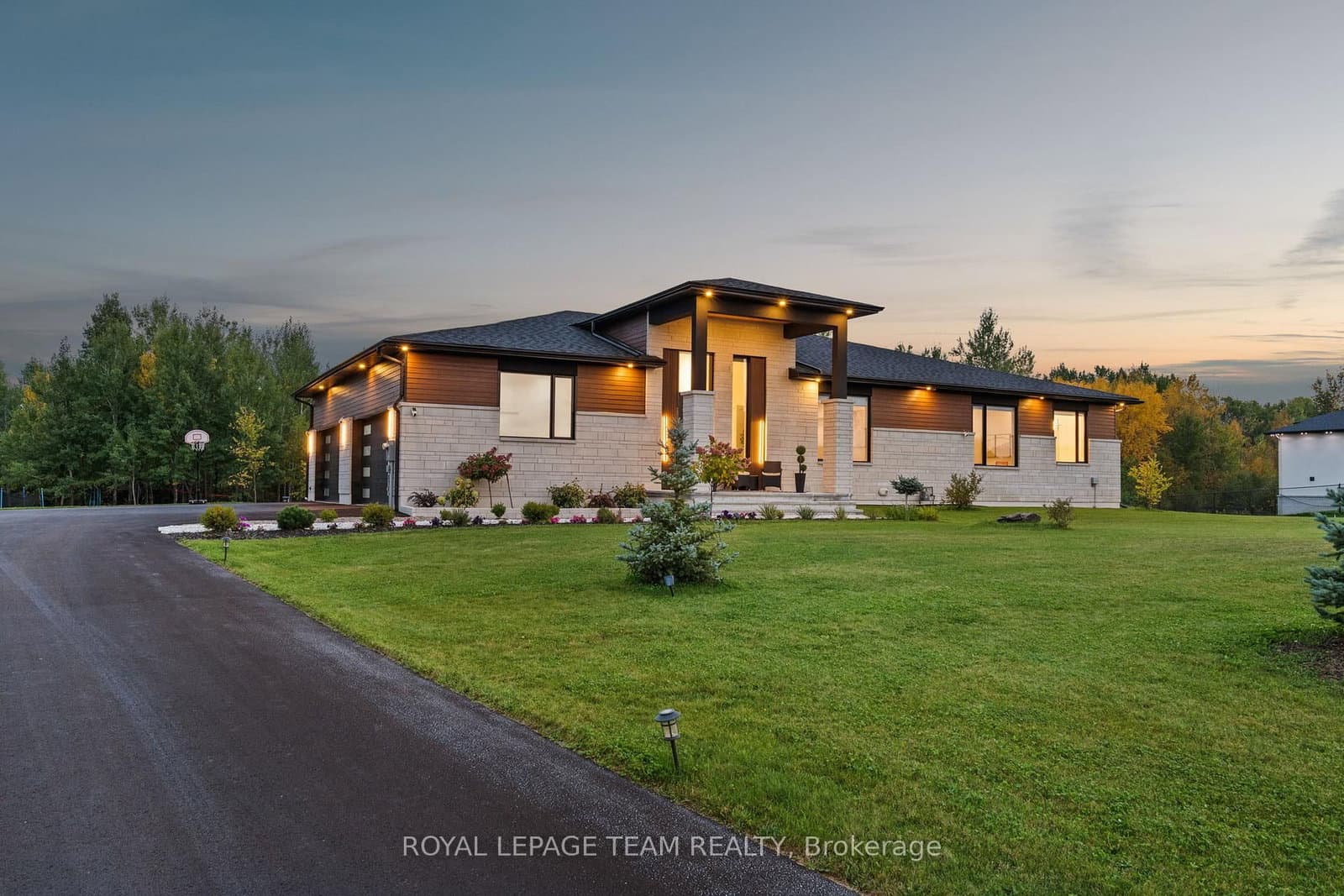 60 Synergy Way, Ottawa, ON — photo 3