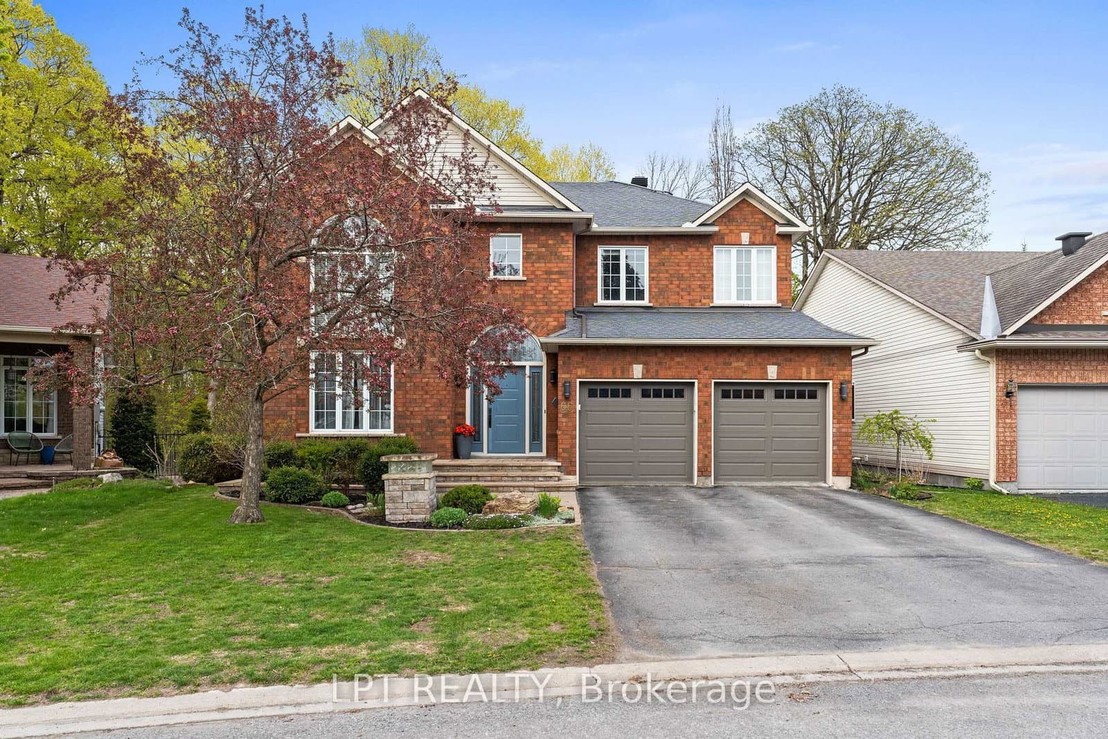 66 Forest Gate Way, Ottawa, ON