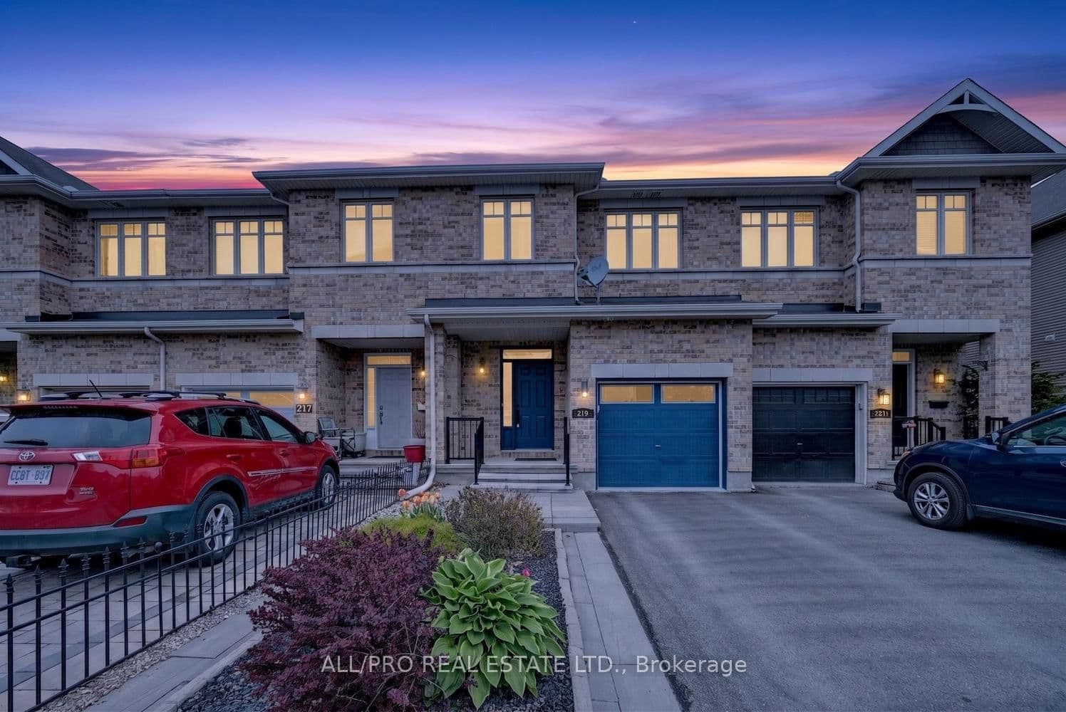 219 Jersey Tea Circle, Ottawa, ON