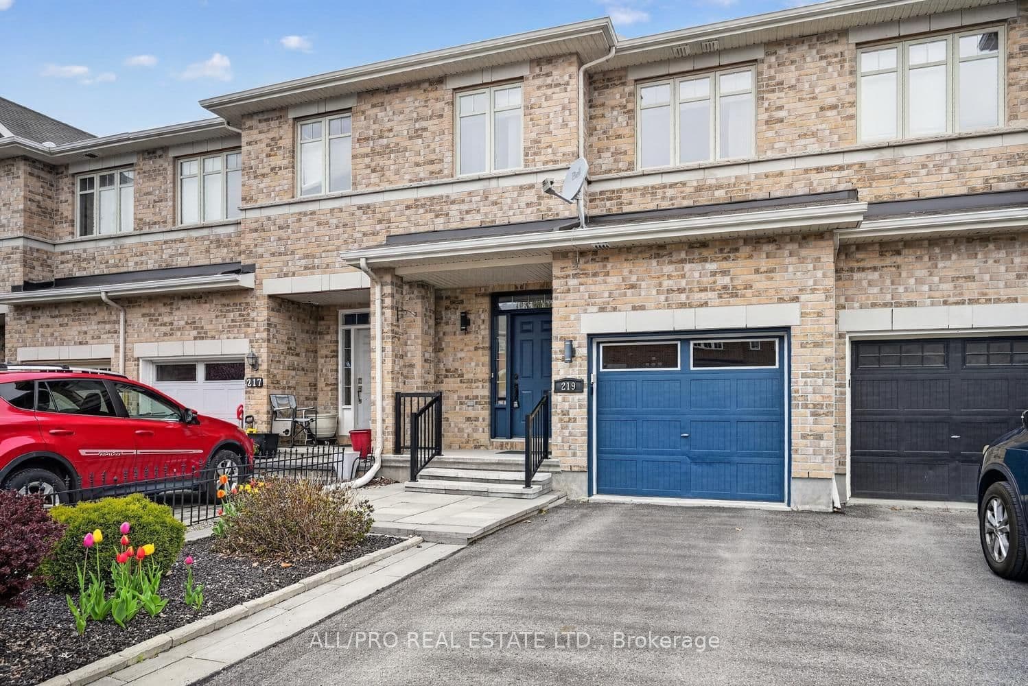 219 Jersey Tea Circle, Ottawa, ON — photo 2