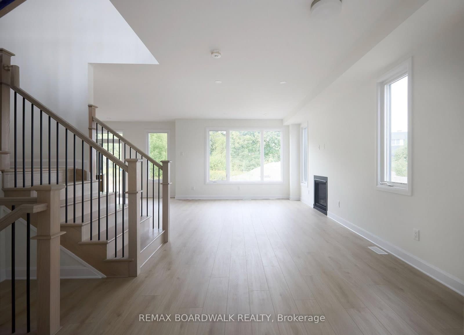 724 Kenny Gordon Avenue, Ottawa, ON — photo 3