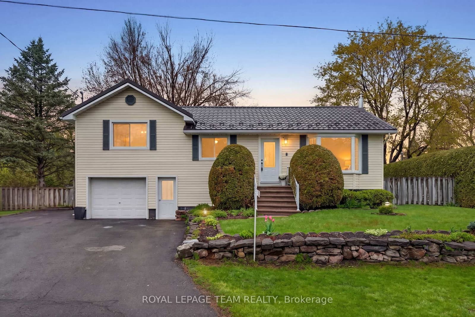 1509 Mayrene Crescent, Greely, ON