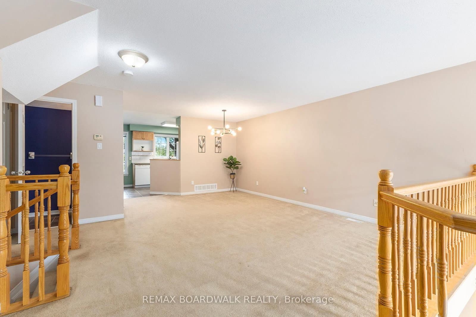 169 - 70 Edenvale Drive, Ottawa, ON — photo 2