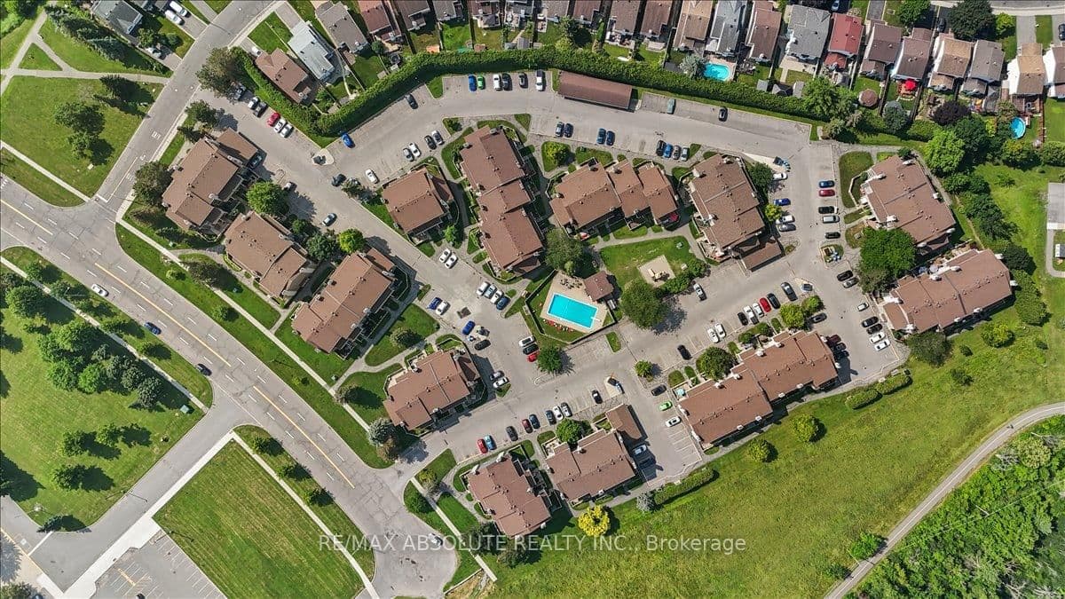 5B - 762 St. Andre Drive, Ottawa, ON — photo 2