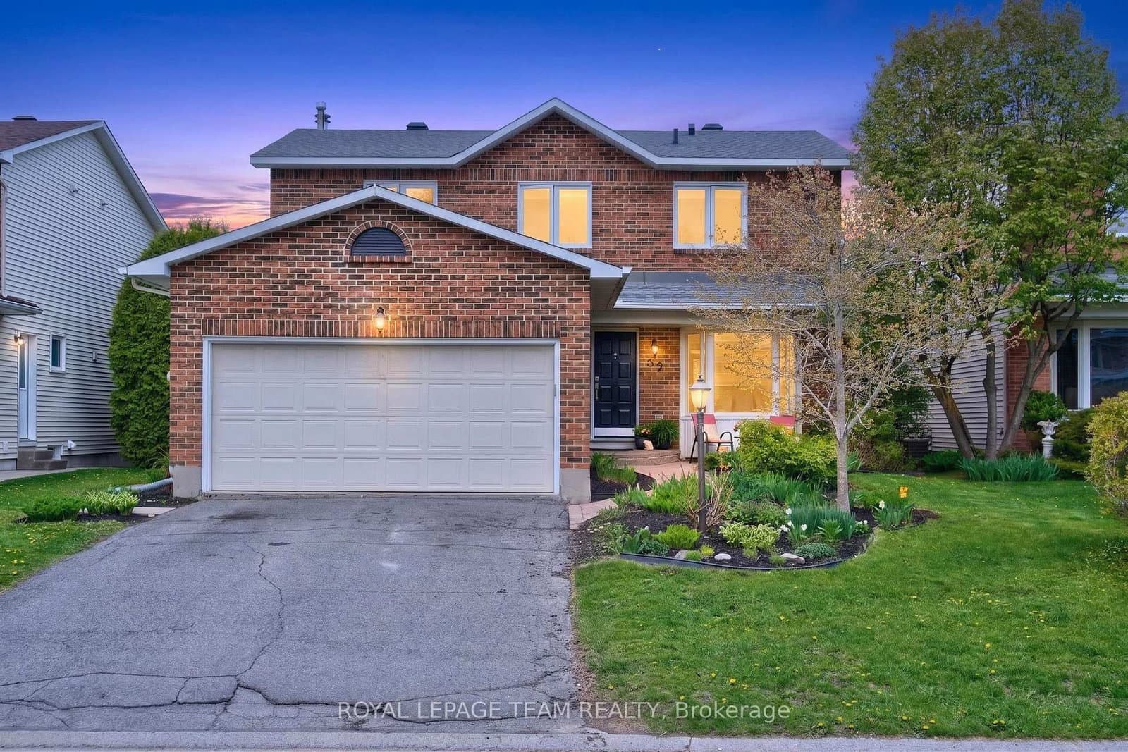 52 Drainie Drive, Kanata, ON