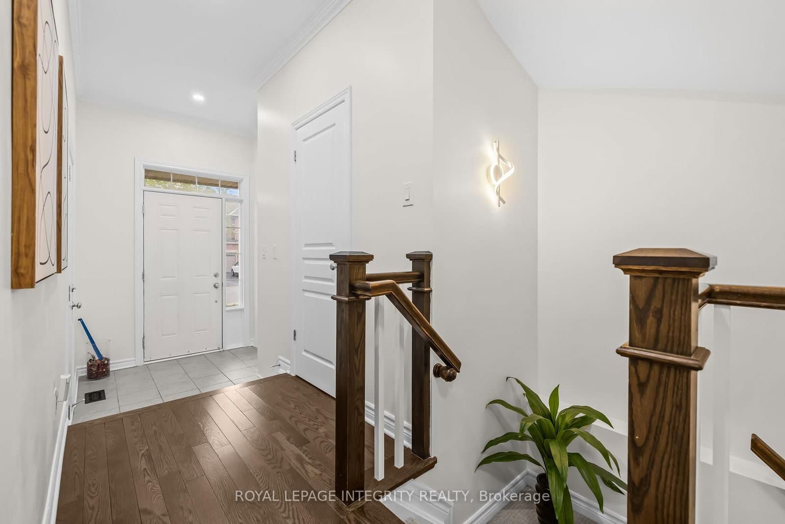 34 Torbec Avenue, Ottawa, ON — photo 2