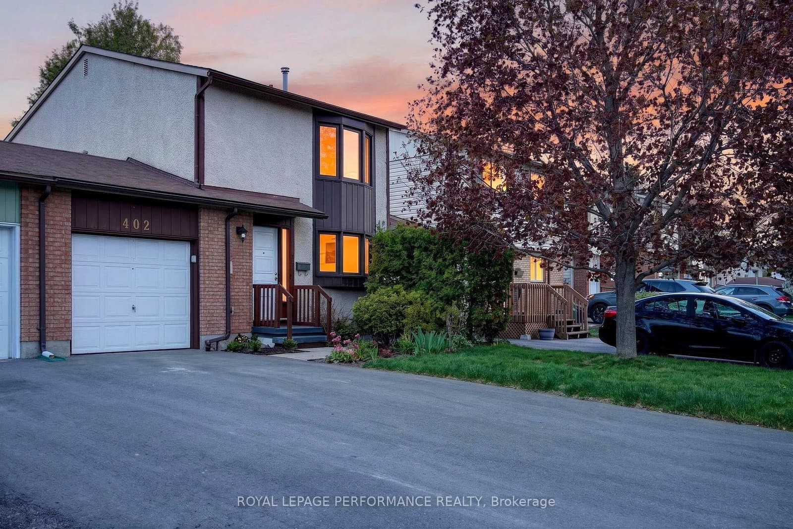 402 Duval Lane, Orleans, ON
