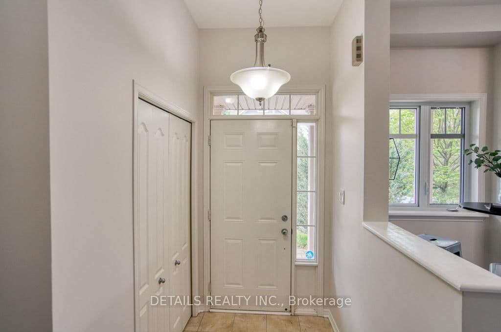 210 Calaveras Avenue, Ottawa, ON — photo 3