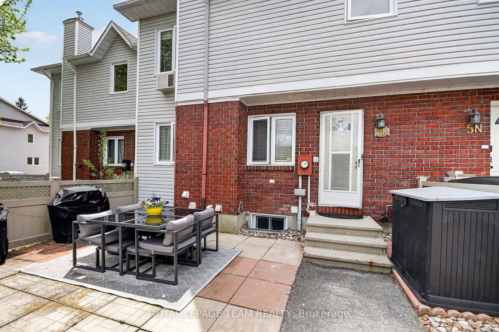 5M - 22 Goulbourn Way, Ottawa, ON