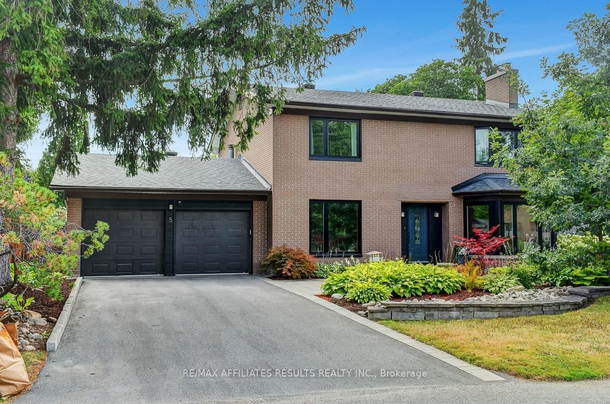 5 Tiffany Crescent, Kanata, ON